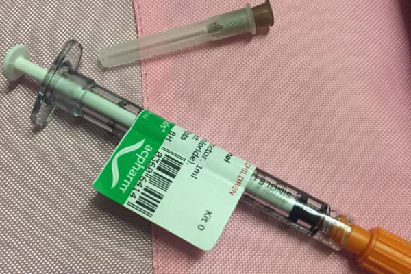 Ketamine is originally meant for medical use, and is often administered by syringe. (Elise Worthington/ABC)