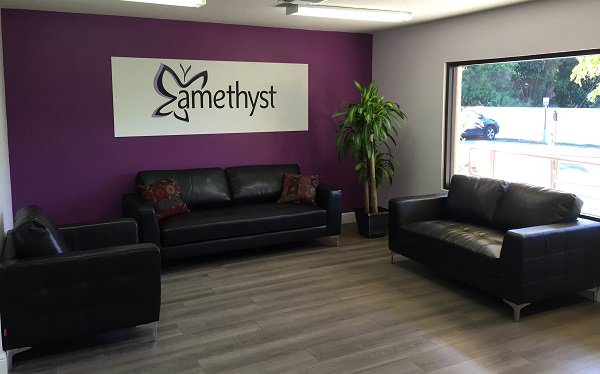 Here at Amethyst, we pride ourselves on intimate and individualized treatment. As such, we’d like to explore the aspects of smaller treatment facilities that make them preferable to larger ones. (Amethyst Recovery)