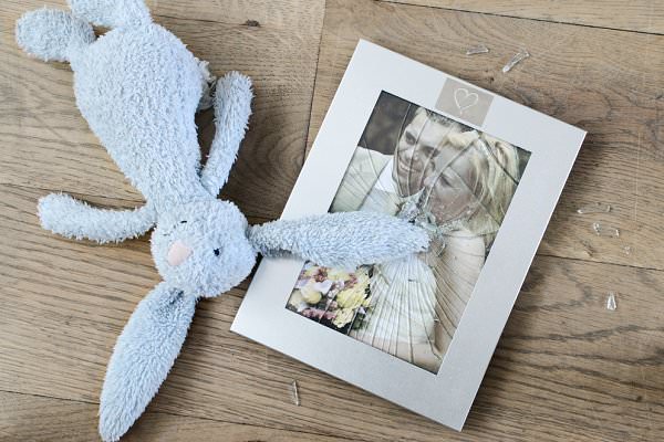We may hit rock bottom after the loss of somebody important to us, such as cases of divorce or loss of custody. (Twin Design/Shutterstock)