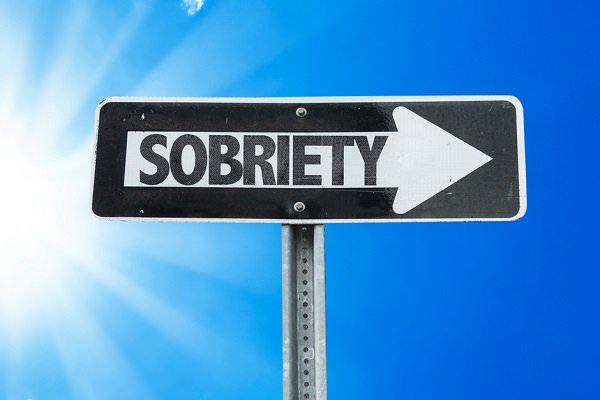 The pathway to long-term sobriety may not be short, but it’s easy to find. (Gustavo Frazao/Shutterstock)